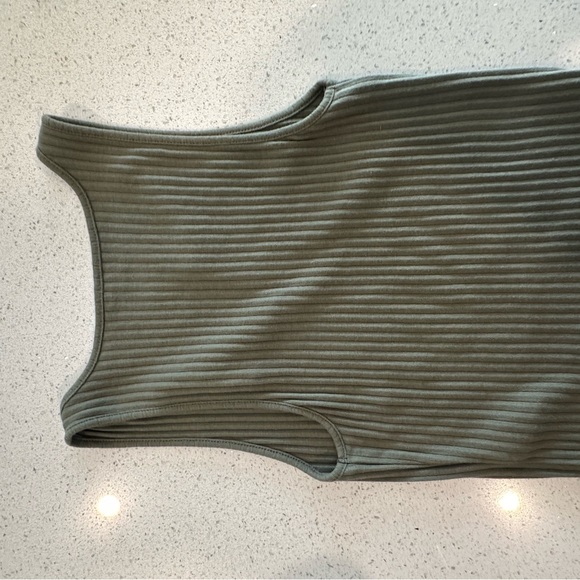 American eagle crop top - Picture 2 of 3